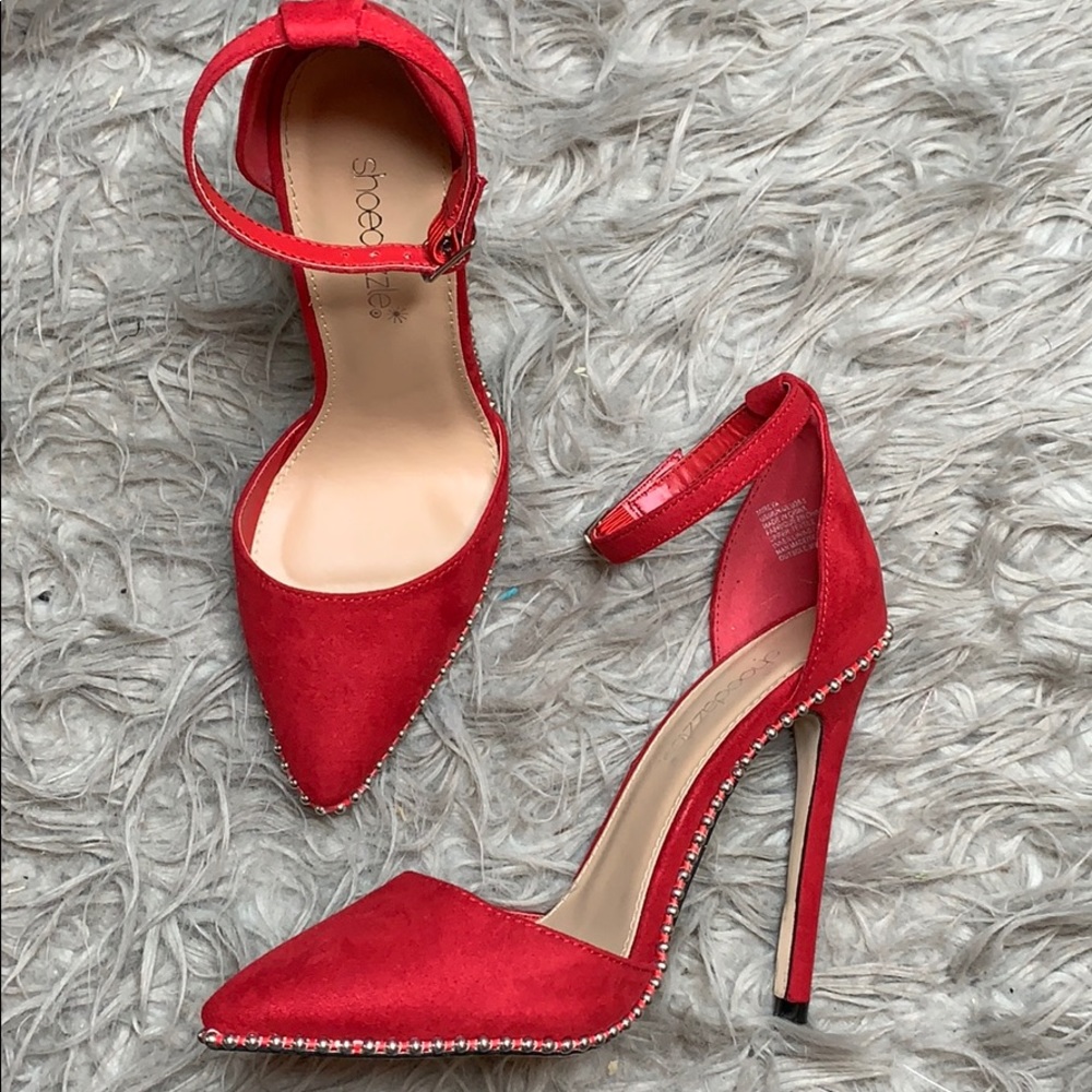 Womens 6.5 red Mireya suede heels shoedazzle